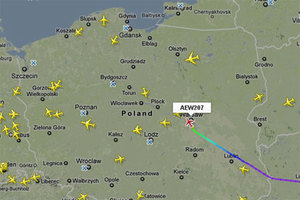 Ilustracja: Z jakich cyfrowych map korzystają Polacy? <br />
Serwis FlightRadar24