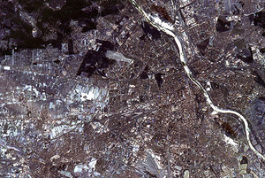 Ilustracja: Polacy coraz chętniej korzystają z Copernicusa <br />
Warszawa na zdjęciu z Sentinela-2A