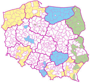 Ilustracja: 34 chętnych na 29 części <br />
 Kolor niebieski: powiaty objęte nowym zamówieniem, kolor zielony: powiaty objęte poprzednim zamówieniem, kolor żółty: powiaty objęte zamówieniem w ramach zamkniętego już projektu ZSIN faza I.