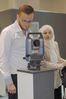 Ilustracja: <b class=pic_title>Intergeo 2017: odbiorniki GNSS i tachimetry</b> <br />
<br />
<b class=pic_description>Nowe tachimetry Sokkia z serii IM wyróżnia m.in. pojemniejsza pamięć względem serii CX (na 50 tys. pkt), pionownik laserowy, bateria starczająca na aż 28 godziny pracy czy mocniejszy dalmierz z zasięgiem do 800 m w trybie bezlustrowym. Konkurencyjna ma być także jego cena</b> <br />
<br />
<b class=pic_author>fot.  JK</b><br />
<br />
