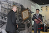 Ilustracja: <b class=pic_title>Jubileusz 65-lecia WPG SA</b> <br />
<br />
<b class=pic_description>Gratulacje z okazji jubileuszu składała także konkurencja. Na fot. prezes OPGK Kraków Robert Rachwał</b> <br />
<br />
<b class=pic_author>fot.  JK</b><br />
<br />
