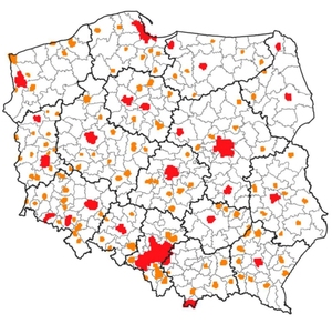 Ilustracja: Pięciu chętnych do wykonania ortofotomapy dla GUGiK <br />
Zamawiane ortofotomapy: czerwony - 5 cm, żółty - 10 cm