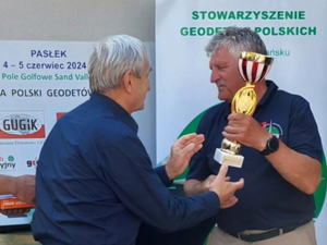 Ilustracja: Poznaliśmy najlepszych geodetów golfistów <br />
Sławomir Świderski - Mistrz Polski w kategorii Stroke Play Brutto