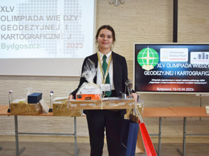 Ilustracja: Po raz drugi najlepsza w olimpiadzie geodezyjnej. Wywiad z Wiktorią Graczyk <br />
Wręczenie nagród podczas XLV OWGiK, Bydgoszcz, kwiecień 2023 r. (fot. SGP)